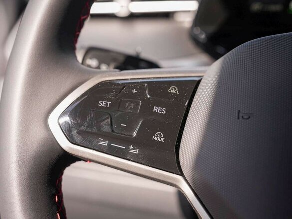 2026 Volkswagen ID.Buzz GTX LWB, чёрный, 8960000 рублей - вид 11