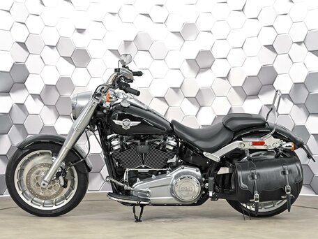 2018 Harley-Davidson Fat Boy, чёрный, 1779000 рублей, вид 4