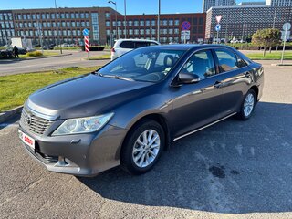 2013 Toyota Camry VII (XV50), серый, 1600000 рублей, вид 1