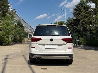 2021 Volkswagen Touran L II, белый, 1755000 рублей, вид 5
