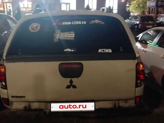2012 Mitsubishi L200 IV, серебристый, 1500000 рублей, вид 3