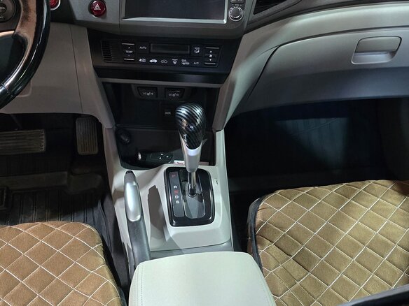 2012 Honda Civic IX, чёрный, 1250000 рублей - вид 12
