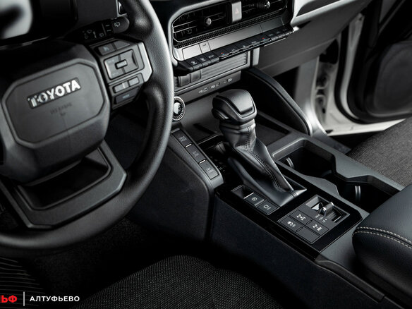 2024 Toyota Land Cruiser Prado 250 Series, белый - вид 11