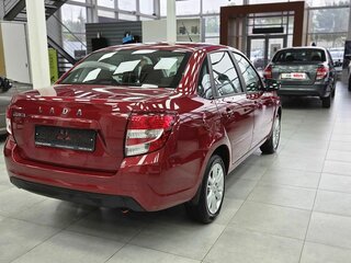 2025 Lada (ВАЗ) Granta I Рестайлинг, красный, 1114000 рублей, вид 4