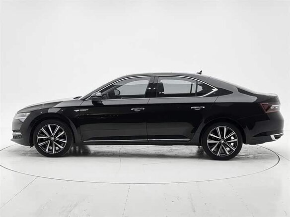 2023 Skoda Superb III Рестайлинг, чёрный - вид 8