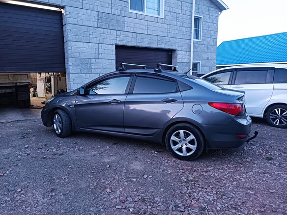 2011 Hyundai Solaris I, серый, 615000 рублей - вид 7