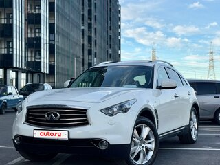 2013 Infiniti FX37 II (S51) Рестайлинг, белый, 1915000 рублей, вид 1