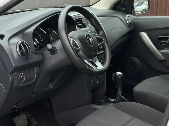 2020 Renault Logan II Рестайлинг, белый, 778000 рублей - вид 6