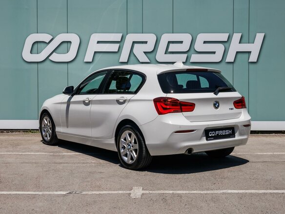 2015 BMW 1 серии 118i II (F20/F21) Рестайлинг, белый - вид 1