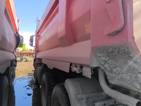 2024 Sinotruk Sitrak C7H, красный, 12426000 рублей, вид 3