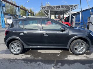2018 Renault Sandero Stepway II Рестайлинг, чёрный, 1200000 рублей, вид 4