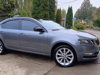 2019 Skoda Octavia III (A7) Рестайлинг, серый, 1800000 рублей, вид 4