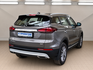 2023 Geely Atlas Pro, серый, 2130000 рублей, вид 4