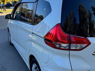 2016 Honda Freed II, белый, 1428000 рублей, вид 5