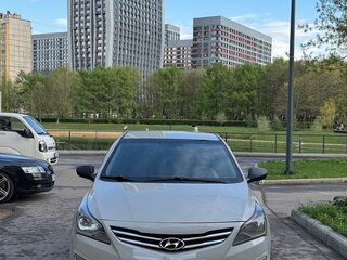 2015 Hyundai Solaris I Рестайлинг, бежевый, 710000 рублей, вид 3