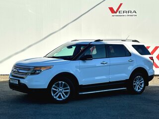 2015 Ford Explorer V Рестайлинг, белый, 2250000 рублей, вид 1