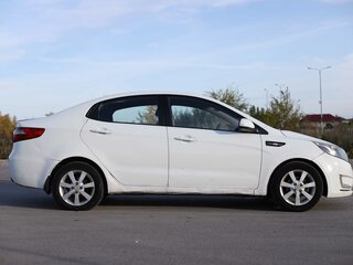2012 Kia Rio III, белый, 373000 рублей, вид 4