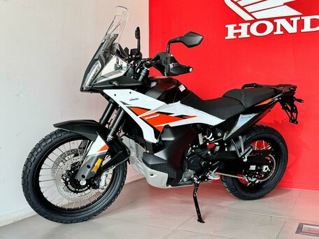 2026 KTM 790 Adventure, белый, 1449900 рублей, вид 1