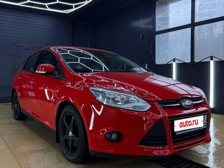 2013 Ford Focus III, красный, 850000 рублей, вид 3