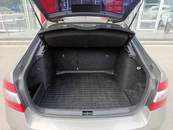 2019 Skoda Octavia III (A7) Рестайлинг, коричневый, 2399000 рублей - вид 10
