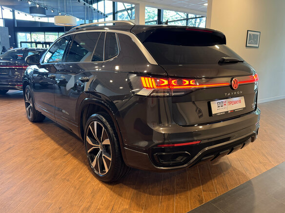 2023 Volkswagen Tayron I Рестайлинг, чёрный, 3600000 рублей - вид 5