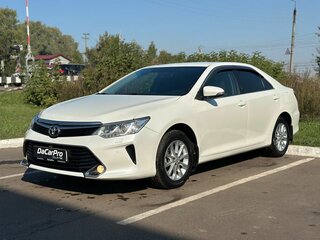 2016 Toyota Camry VII (XV50) Рестайлинг, белый, 2150000 рублей, вид 1