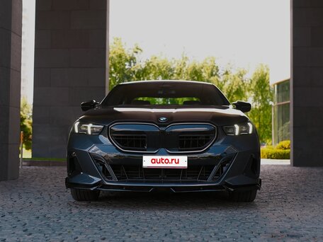 2024 BMW 5 серии 530i VIII (G60/G61/G68), серый, 7498000 рублей, вид 3