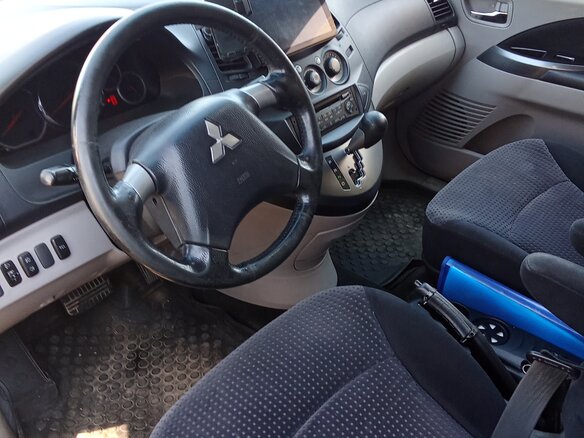 2007 Mitsubishi Grandis I, фиолетовый, 650000 рублей - вид 6