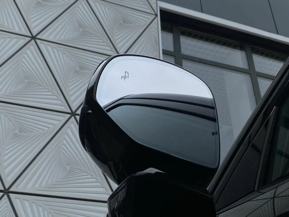 2026 Lynk & Co 900, чёрный, 9150000 рублей - вид 24