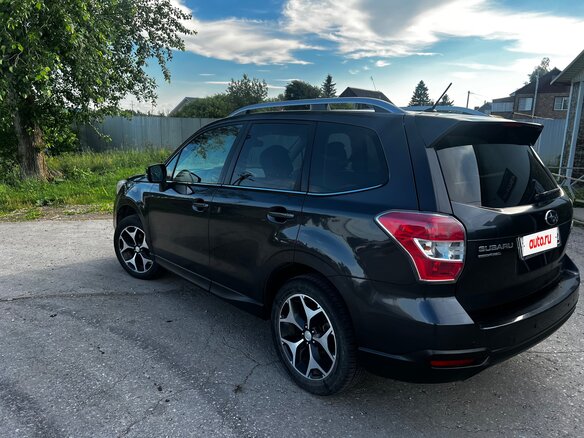 2014 Subaru Forester IV, серый, 1800000 рублей - вид 3