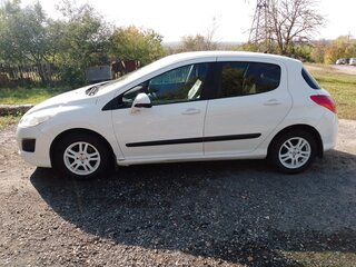 2011 Peugeot 308 I Рестайлинг, белый, 450000 рублей, вид 4