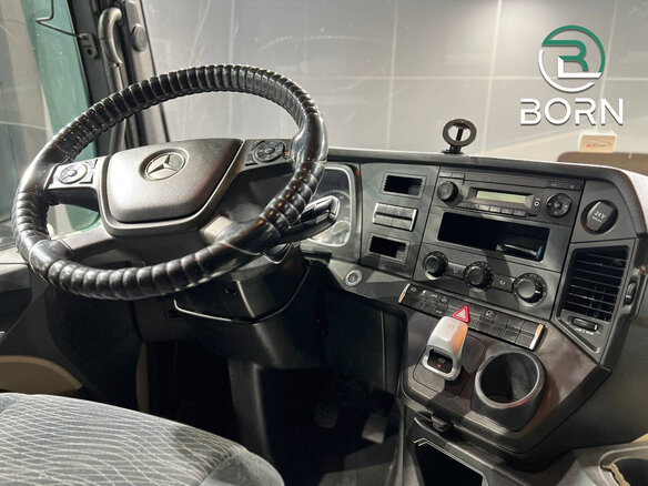 2021 Mercedes-Benz Actros, белый, 4400000 рублей - вид 12