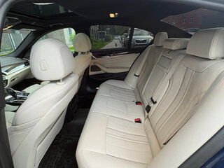 2020 BMW 5 серии 540i xDrive VII (G30/G31/G38) Рестайлинг, синий, 6300000 рублей, вид 3