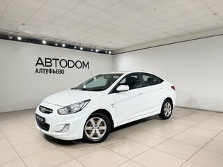 2013 Hyundai Solaris I, белый, 610000 рублей, вид 1