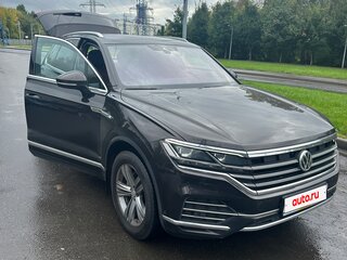 2019 Volkswagen Touareg III, коричневый, 4500000 рублей, вид 3