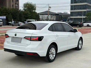 2023 Volkswagen Lavida III Рестайлинг, белый, 1070000 рублей, вид 4