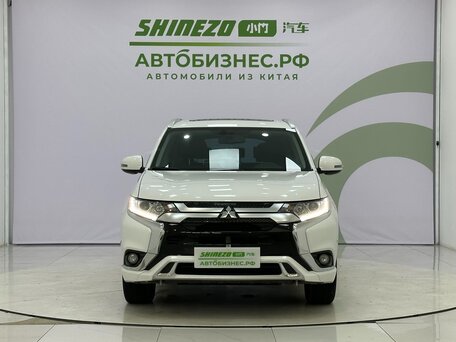 2022 Mitsubishi Outlander III Рестайлинг 3, белый, 2250000 рублей, вид 2