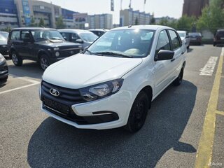 2026 Lada (ВАЗ) Granta I Рестайлинг, белый, 848000 рублей, вид 3