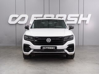 2019 Volkswagen Touareg III, белый, 4104000 рублей, вид 3