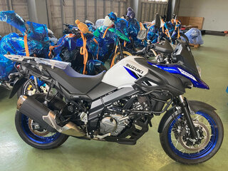 2024 Suzuki V-Strom DL 650, белый, 895000 рублей, вид 2