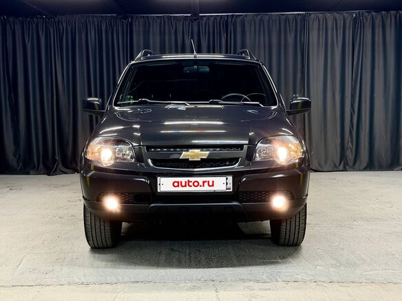 2017 Chevrolet Niva I Рестайлинг, коричневый, 790000 рублей