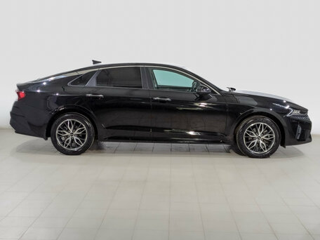 2021 Kia K5 III, чёрный, 2755000 рублей, вид 4