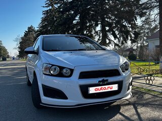 2014 Chevrolet Aveo II, белый, 720000 рублей, вид 5