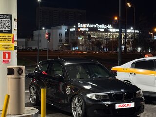 2008 BMW 1 серии 130i I (E81/E82/E87/E88) Рестайлинг, чёрный, 1400000 рублей, вид 1