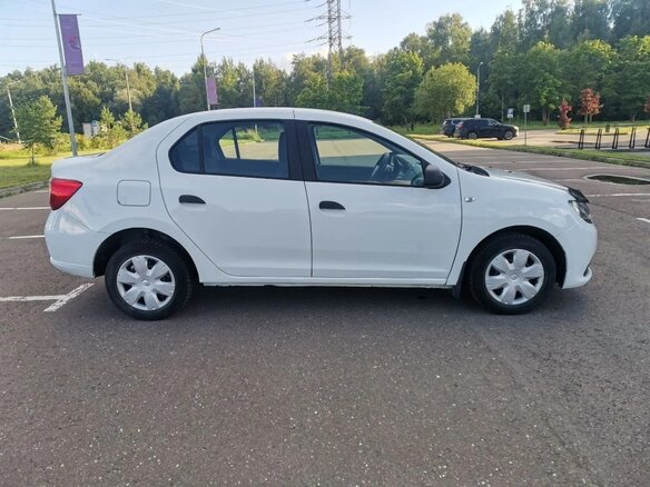 2017 Renault Logan II, белый, 580000 рублей - вид 9