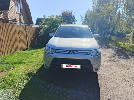 2013 Mitsubishi Outlander III, серый, 1525000 рублей, вид 3