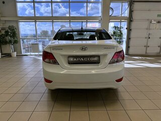 2014 Hyundai Solaris I, белый, 950000 рублей, вид 4
