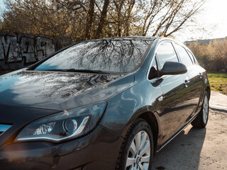 2010 Opel Astra J, серый, 645000 рублей, вид 2