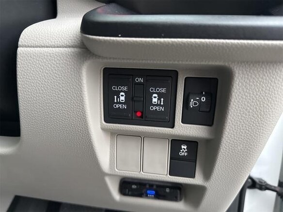 2023 Honda Stepwgn VI, белый, 1730000 рублей - вид 14