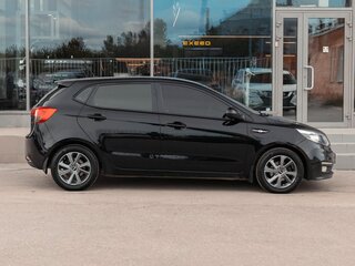 2016 Kia Rio III Рестайлинг, чёрный, 710000 рублей, вид 4